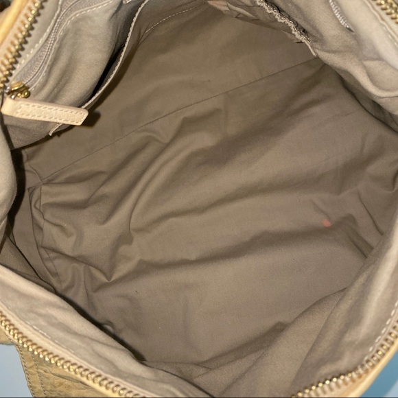 GIVENCHY Large Pepe Pandora Bag Beige - Picture 6 of 7